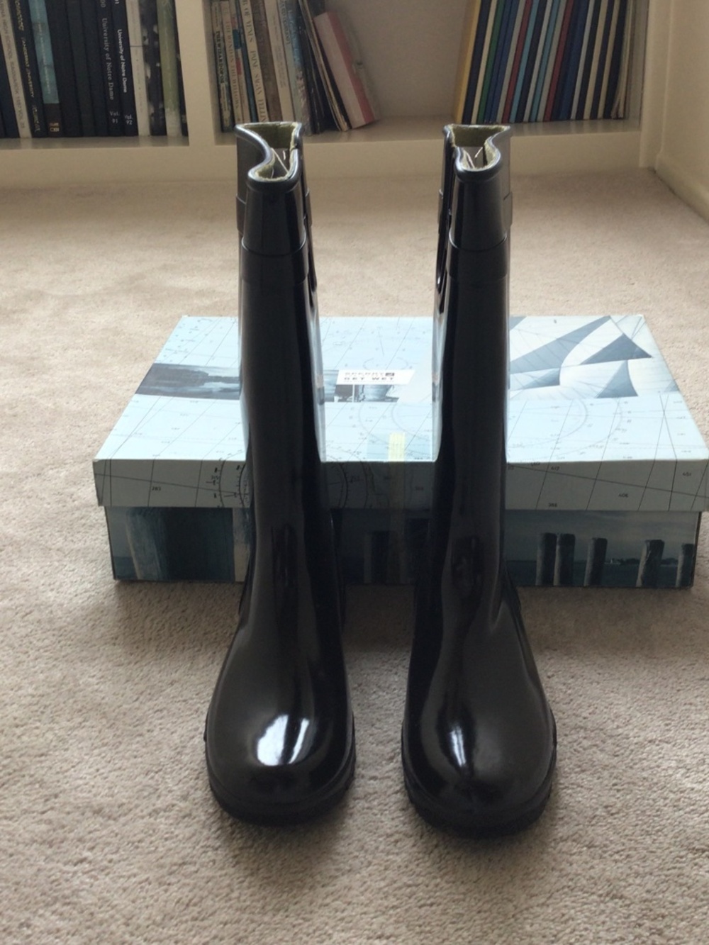 Women’s rain boots